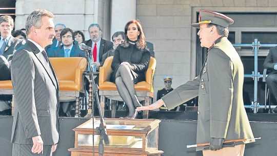 Valores. Agustín Rossi, posible ministro y el recuerdo del rol César Milani al frente del ejército durante la presidecia de CFK.