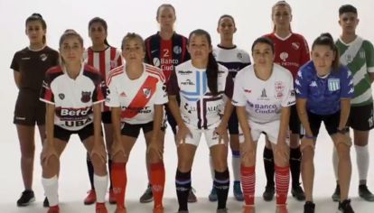Las futbolistas de todos los clubes del torneo de primera protagonizaron la campaña.