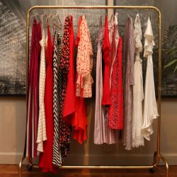 El alquiler de ropa de lujo es una opción sustentable frente a la dinámica del descarte