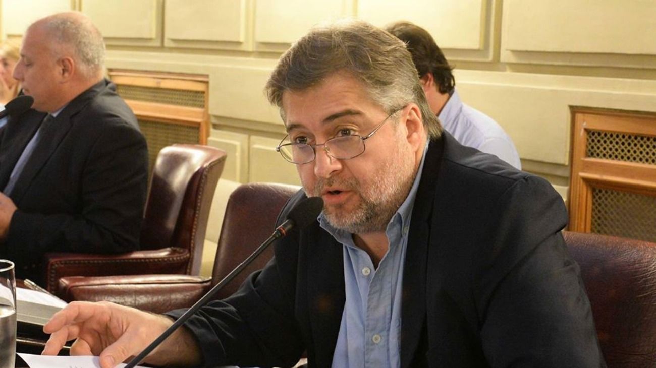 Roberto Mirabella, ocupará el lugar de Omar Perotti, quien ganó la gobernación en Santa Fe.