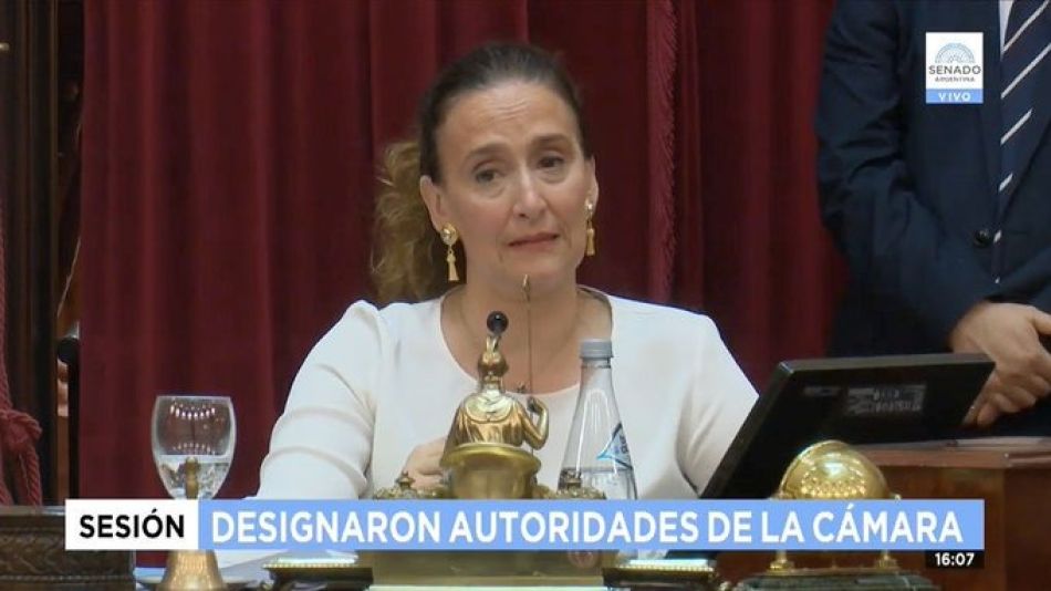 Michetti se emocionó por un homenaje de despedida.