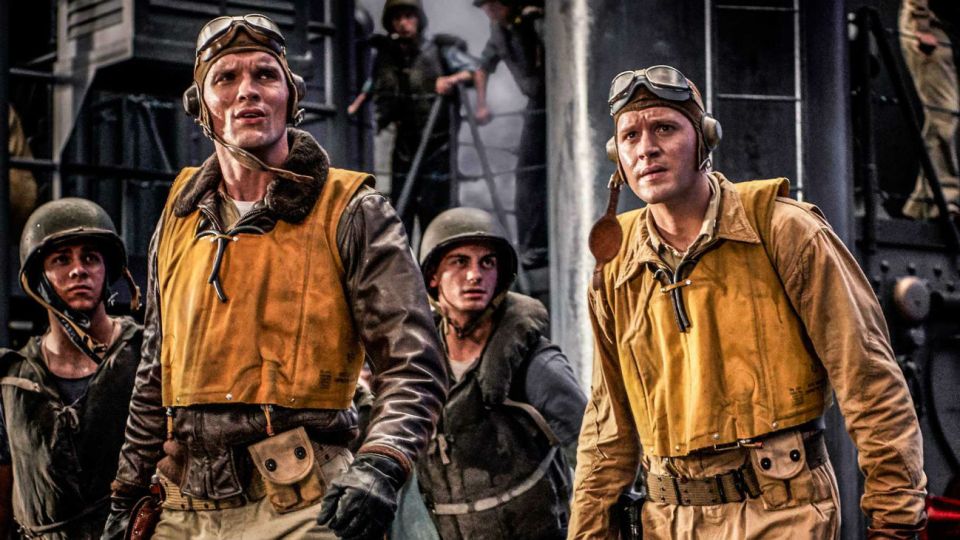 GIGANTE. Roland Emmerich vuelve al cine enorme de Hollywood.