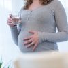 tomar-mucho-liquido-es-importante-especialmente-para-las-embarazadas