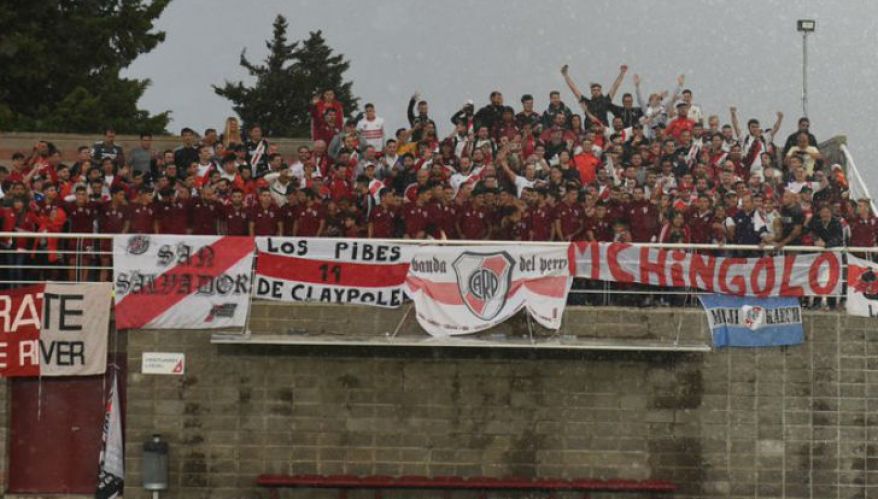 river hinchas entrenamiento ezeiza @RiverPlate 03122019