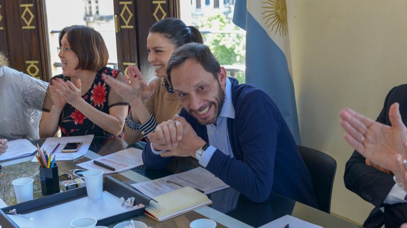 Maxi Ferraro en una de las primeras reuniones con los dirigentes de la CC como presidente de bloque designado por Carrió.