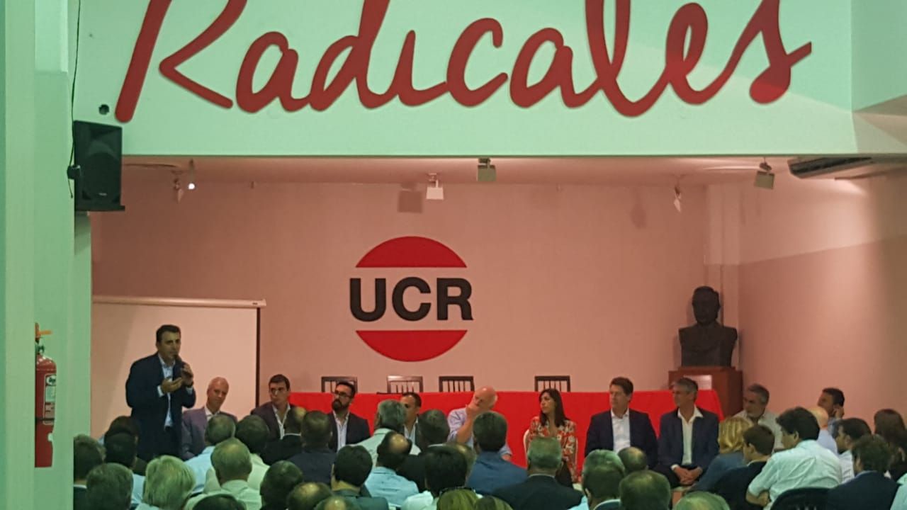 Intendentes y jefes comunales radicales de todo el país se dieron cita en el Comité Nacional de la UCR con el objetivo de elaborar, de manera conjunta, un plan de trabajo para los próximos años.