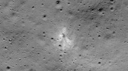 La NASA encontró el lugar del impacto del módulo indio.