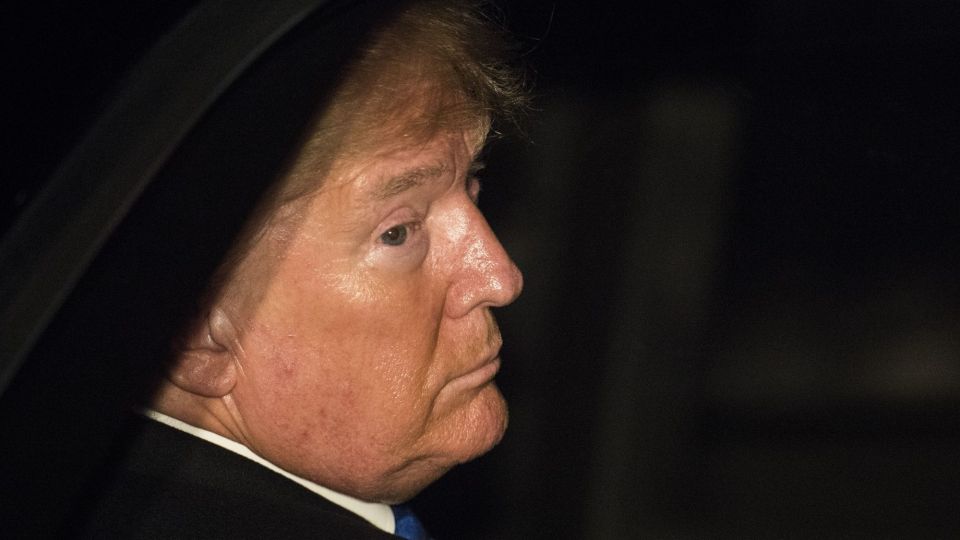 Trump Downplays China Deal Urgency as Trade Risks Roar Back