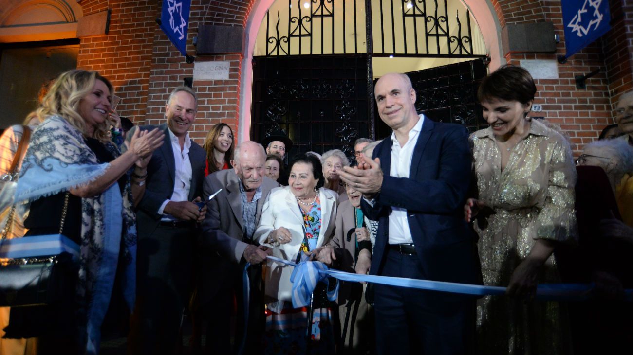 Fundadores del Museo con Rodríguez Larreta.