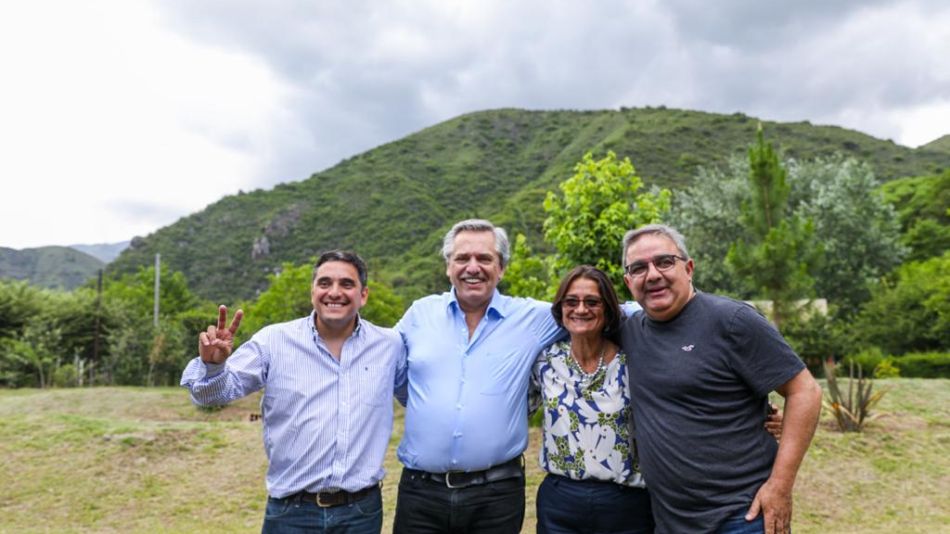 Alberto Fernandez junto a Corpacci y Jalil.