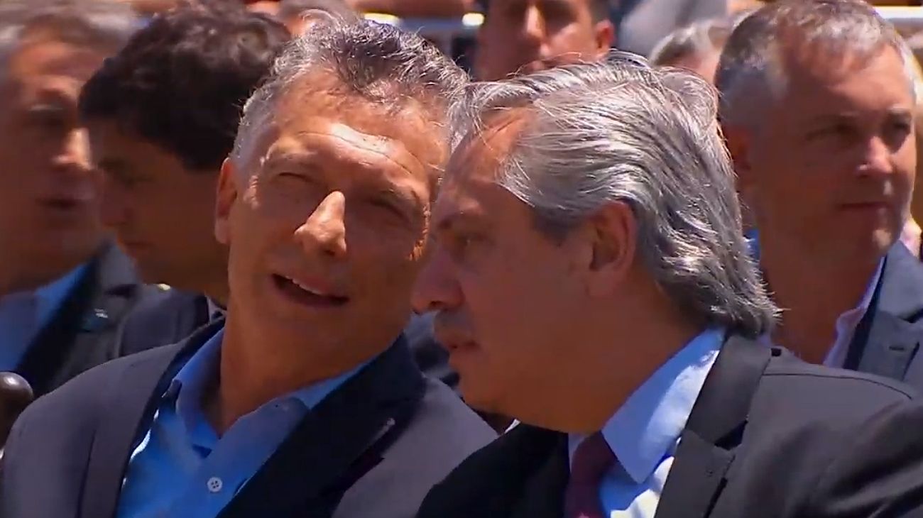 Macri y Alberto Fernandez en la misa de Luján: una postal de la transición.