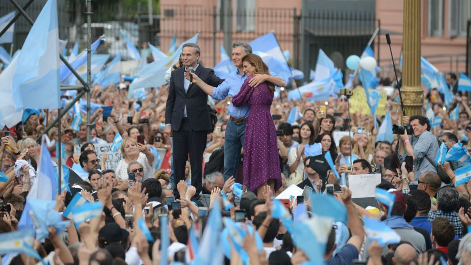 Archivo: en 2019, Macri se despidió de sus votantes en una Plaza de Mayo casi colmada.