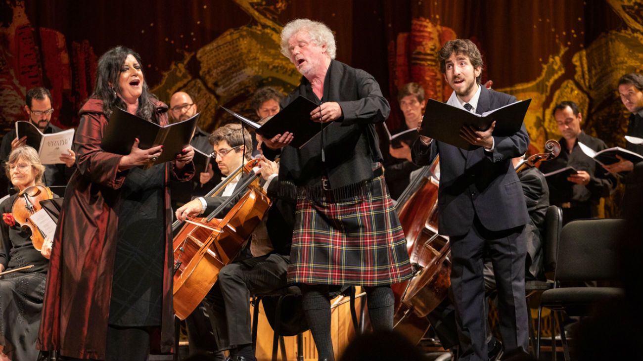 Susanna Moncayo Von Hase (Contralto), Ian Honeyman (Tenor) y Tamino Andreanacci (Bajo).