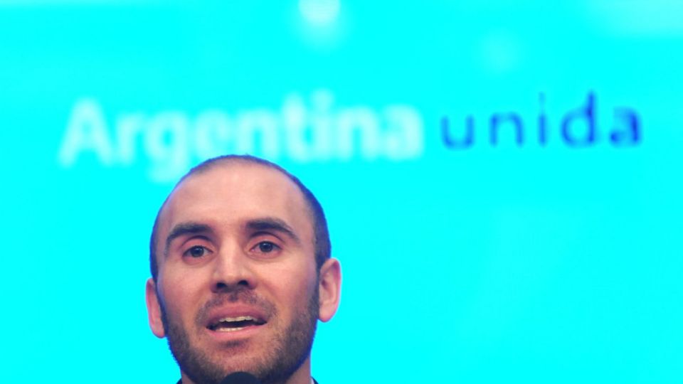 Martín Guzmán en conferencia de prensa