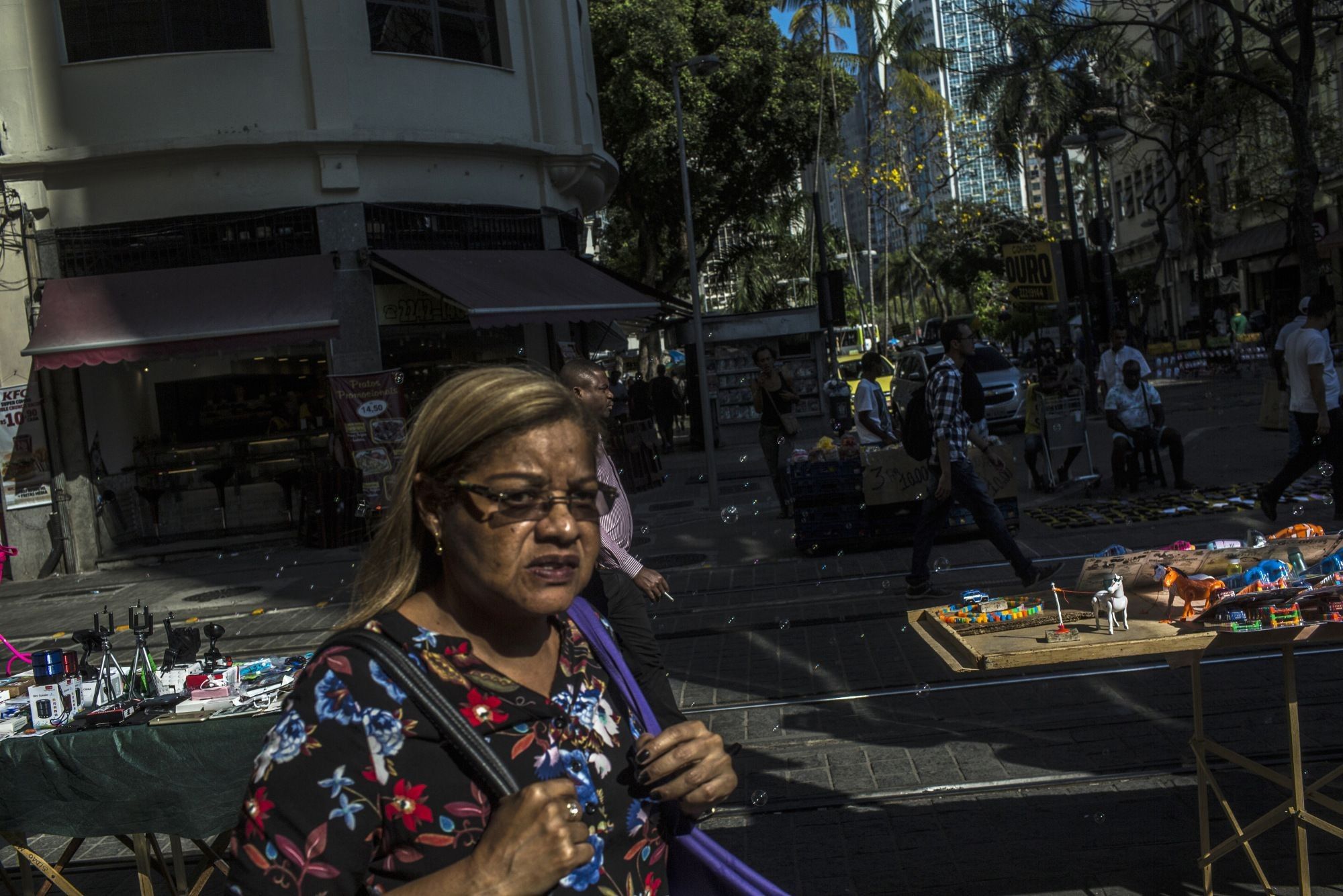 Brazil’s Economy Beats Forecasts After Investment Growth