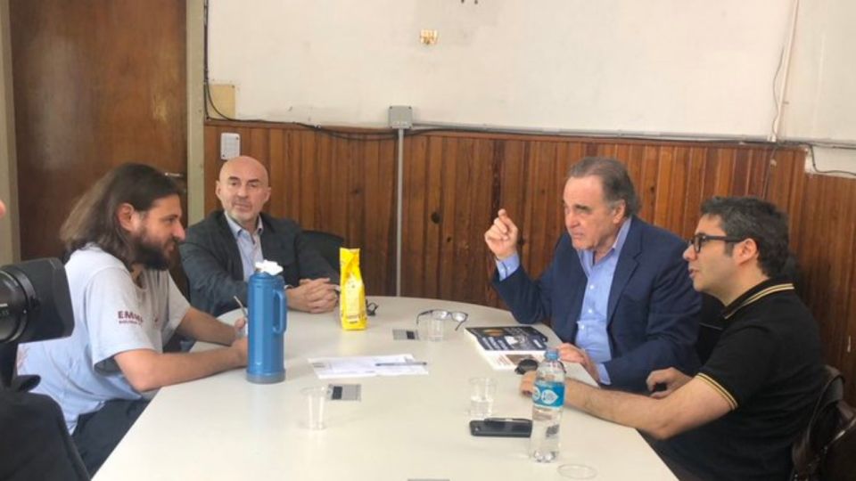 El dirigente Juan Grabois fue entrevistado por el cineasta Oliver Stone.