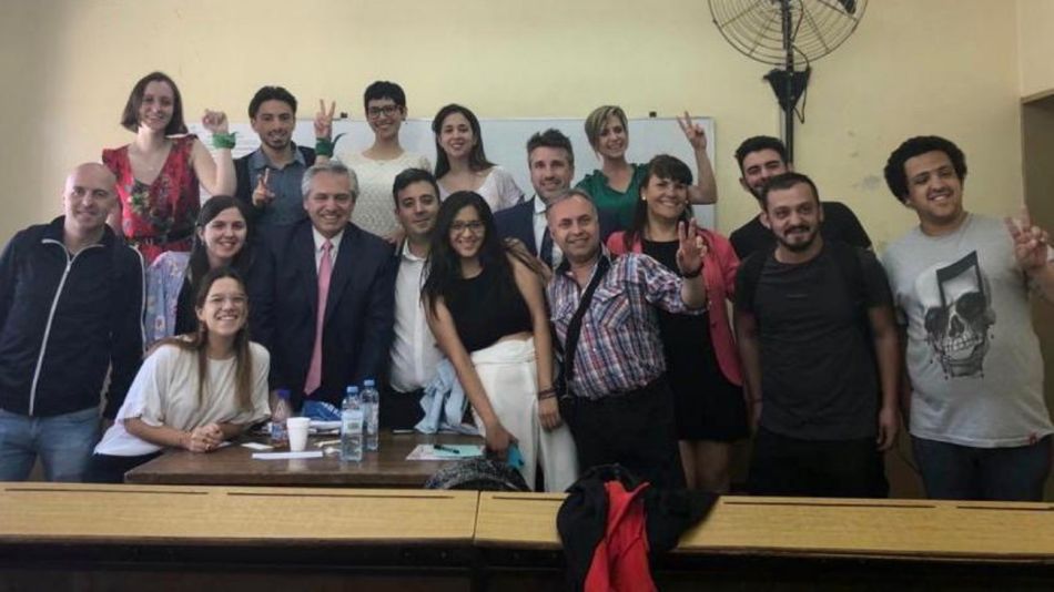 alberto fernandez alumnos 12132019