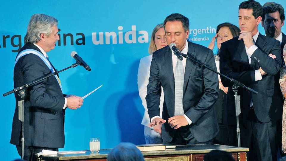 20191214_juan_cabandie_alberto_fernandez_jura_juanferrari_g.jpg
