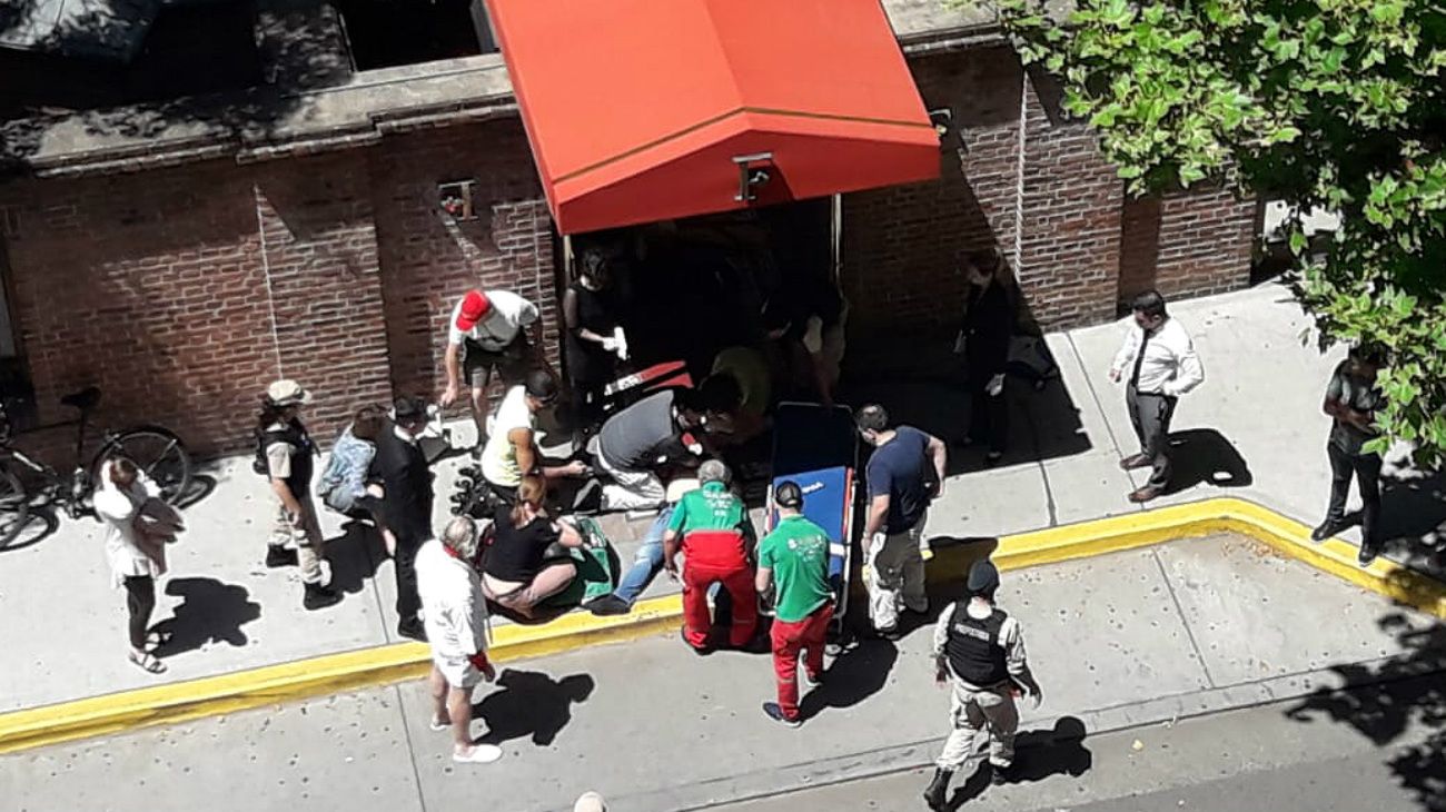 La imagen de uno de los turistas baleados frente al Hotel Faena.