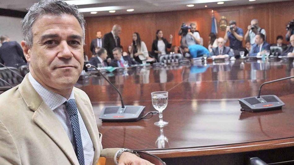 20191215_rafecas_senado_telam_g.jpg