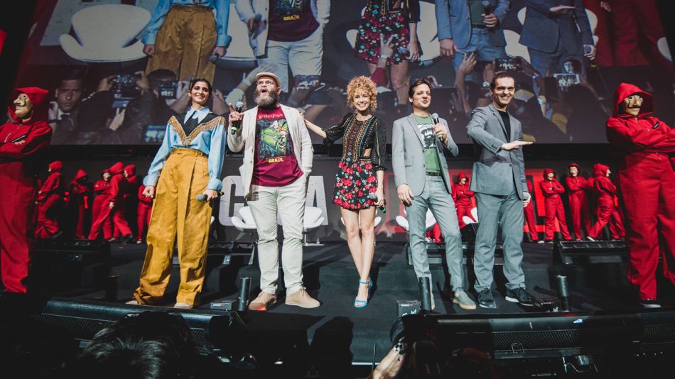 alba flores comic con 20191214