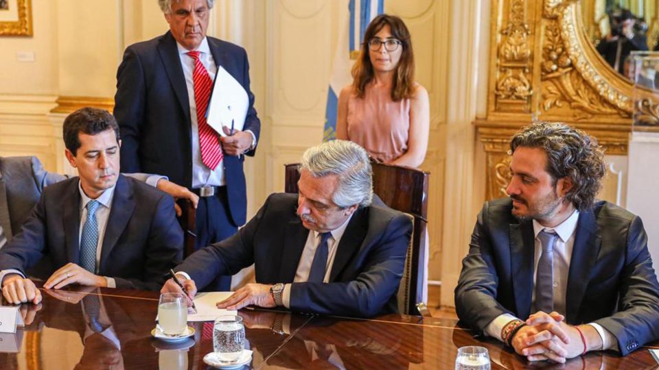 El presidente reunido con los gobernadores.