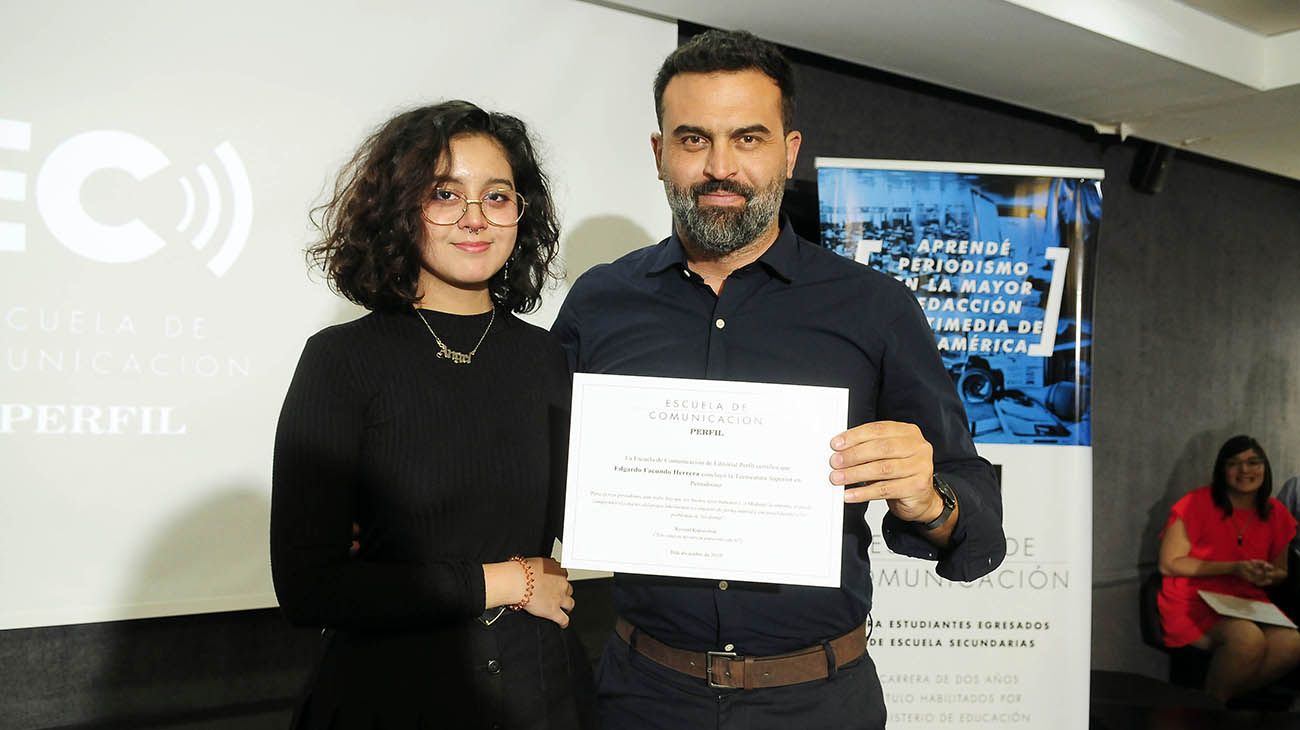 Acto de Egreso de los alumnos de la Escuela de Comunicación de Editorial PERFIL.