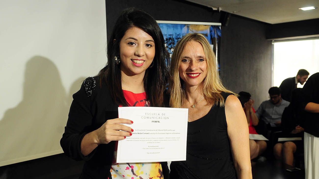 Acto de Egreso de los alumnos de la Escuela de Comunicación de Editorial PERFIL.