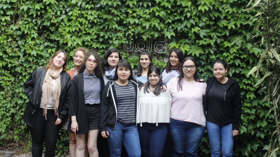 Las 10 chicas fueron elegidas para un programa de entrenamiento en Ualá.