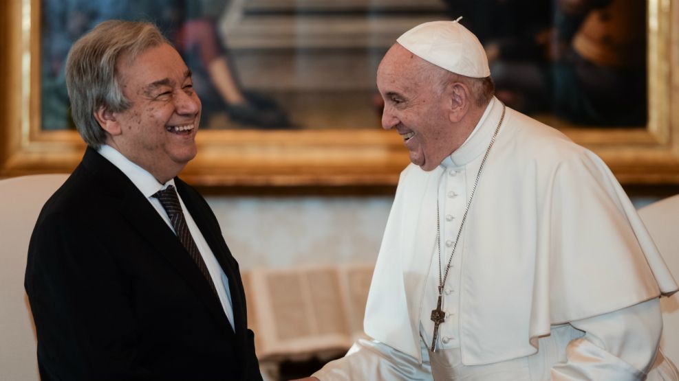 El papa Francisco y el secretario general de la ONU, Antonio Guterres