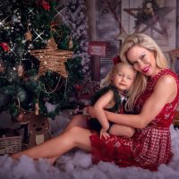 Luciana y Matilda Salazar en Navidad