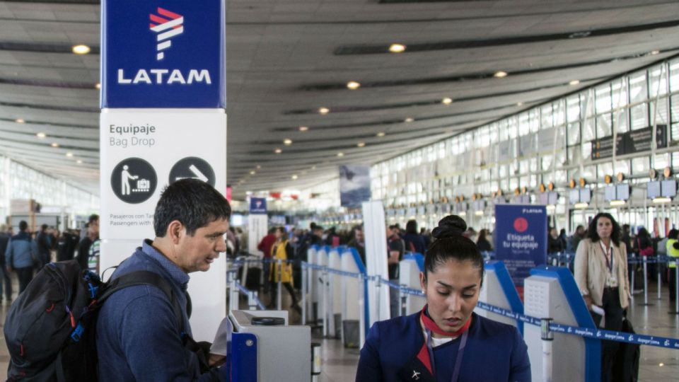 LATAM. Otra empresa recibe el impacto de la cuarentena por coronavirus.