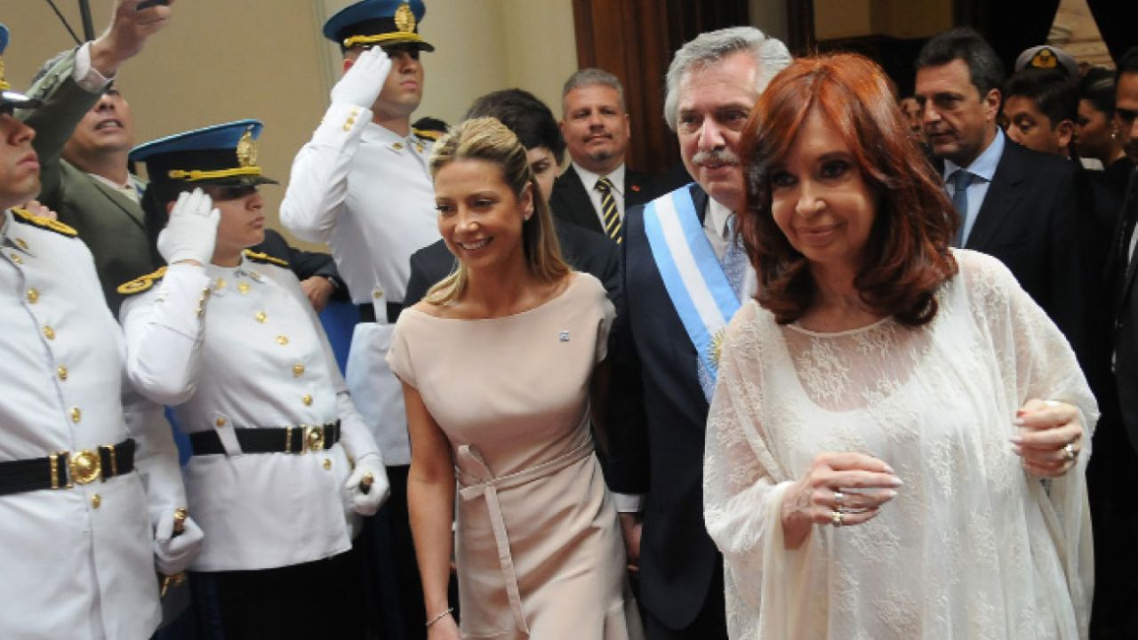 Cristina Kirchner junto a Alberto Fernández, Fabiola Yáñez, Estanislao Fernández y Sergio Massa | Foto:Sergio Piemonte