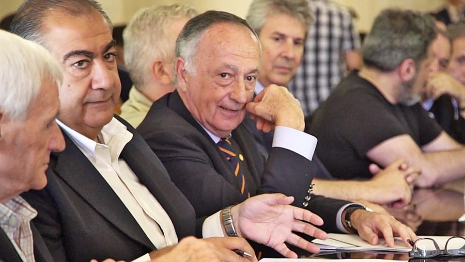 Referente. Acevedo, titular de la UIA, entre los privados que firmaron el Compromiso.