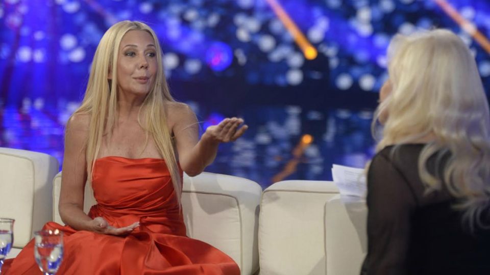 Mariana prendió el ventilador en el living de la diva