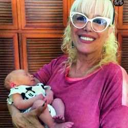 Ternura total Valeria Lynch presenta a su nieto Benicio