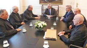 20192912_alberto_fernandez_obispos_episcopal_presidencia_g.jpg