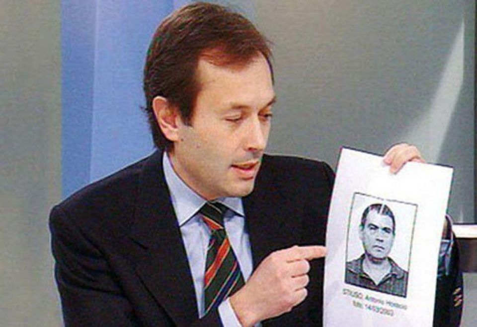 Beliz con foto Stiuso 20200102