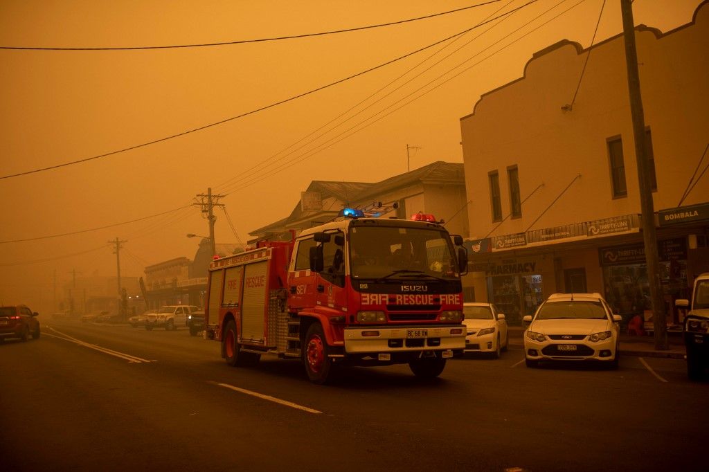 Al menos 20 personas murieron, decenas están desaparecidas y más de 1.300 casas quedaron reducidas a cenizas desde el comienzo de la temporada de incendios en septiembre. Hasta ahora, ardió una superficie equivalente al doble de Bélgica.