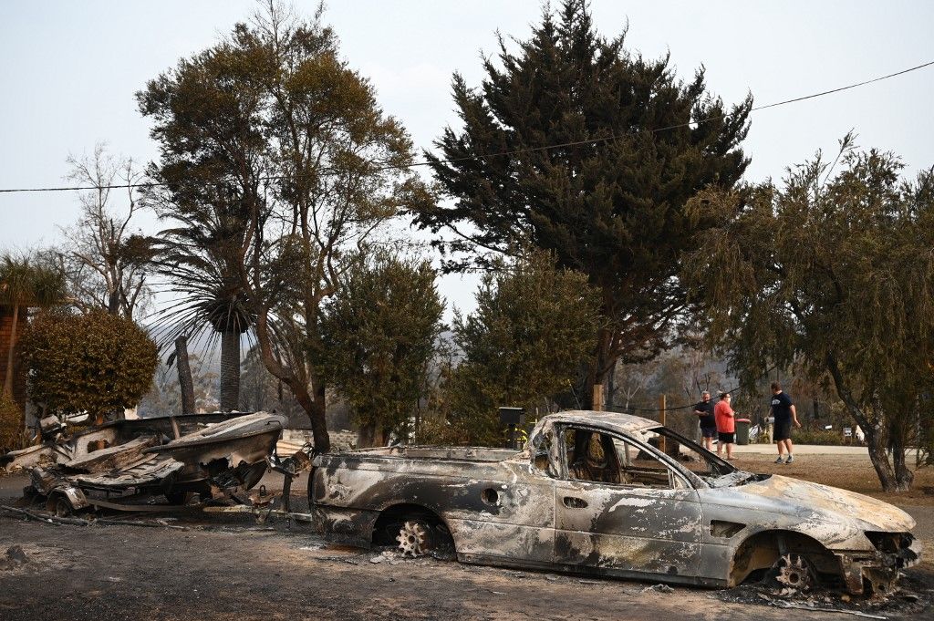 Al menos 20 personas murieron, decenas están desaparecidas y más de 1.300 casas quedaron reducidas a cenizas desde el comienzo de la temporada de incendios en septiembre. Hasta ahora, ardió una superficie equivalente al doble de Bélgica.