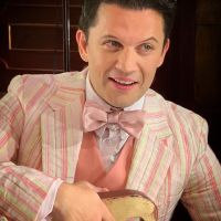 ¡Un copado! Michael Bublé ayudó a su cuñado, Darío Lopilato, a promocionar su obra