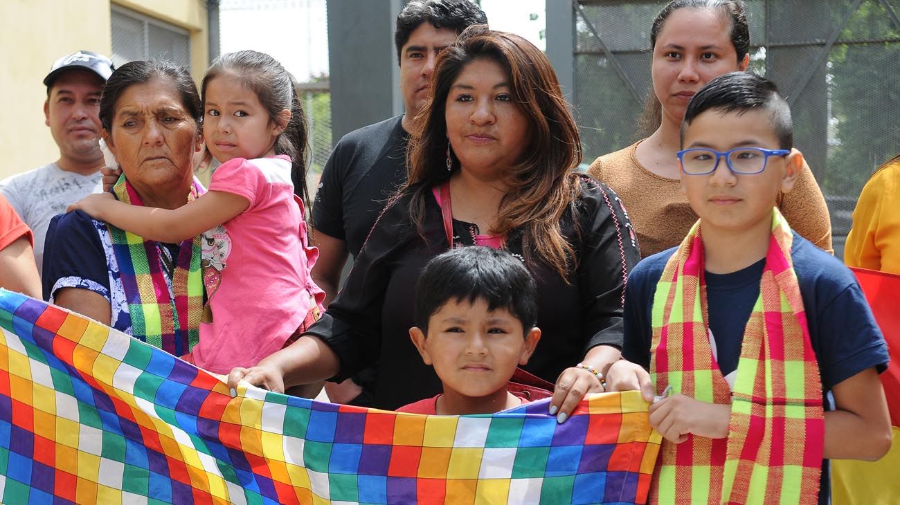 Evo Morales y Padre Paco Olveira en Isla Maciel