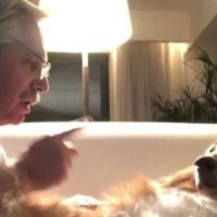 El presidente, Alberto Fernández saludó a su perro, Dylan en el día de su cumpleaños