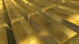 El oro se disparó al nivel más alto en más de seis años.
