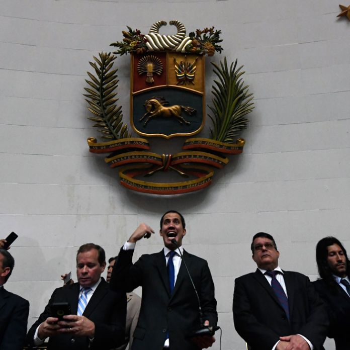 Zapatos vans best sale venezuela juan guaido