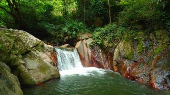 Pozo Azul, un paraíso de cascadas y aguas cristalinas