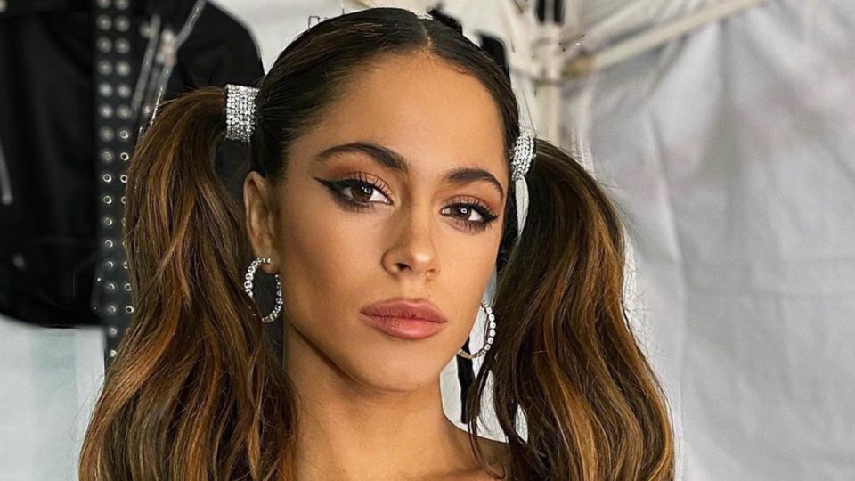 tini-stoessel-0110-859784