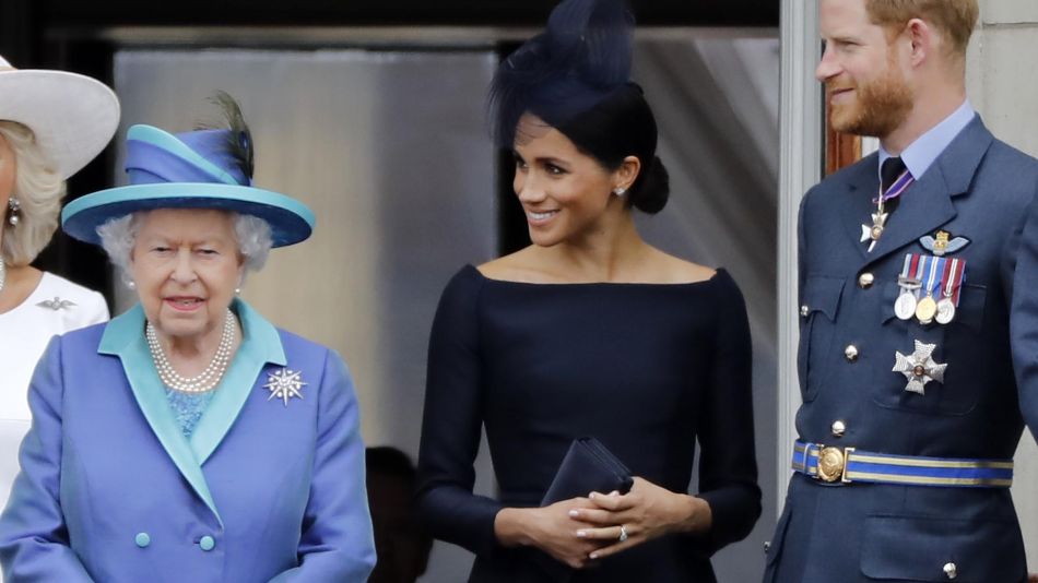 Elizabeth II y familia real 20200113