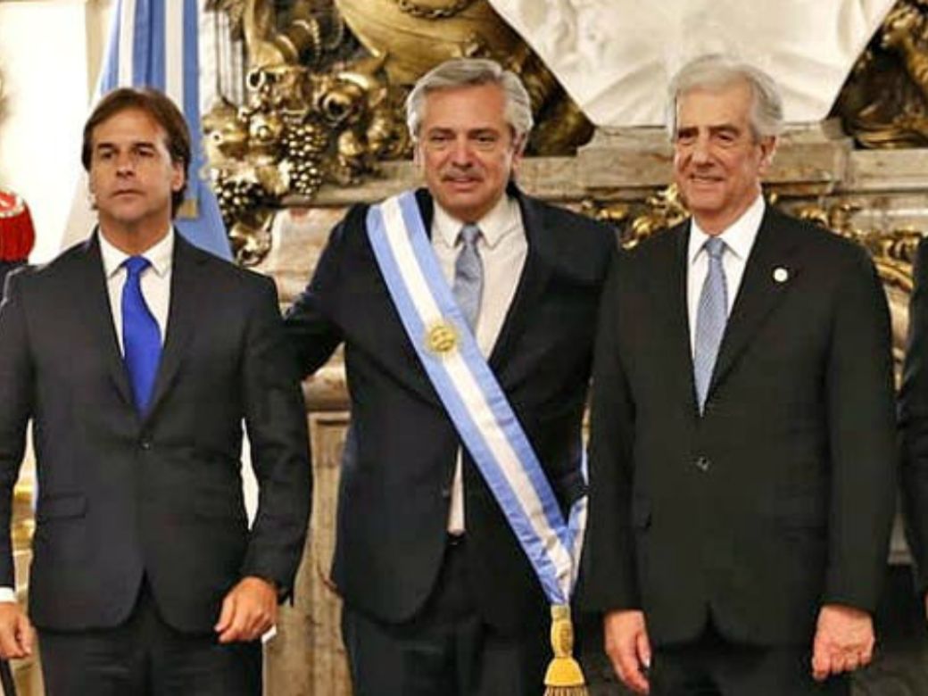 Idea De Lacalle Pou De Importar Argentinos Encontro Un Detractor Alberto Fernandez Perfil