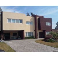 Arq. Oscar Sanguineti